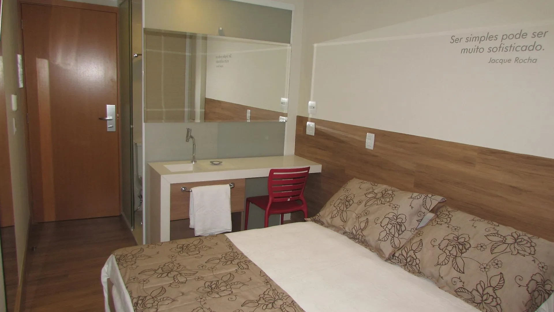 I5 Play Hotel أغواس كلاراس