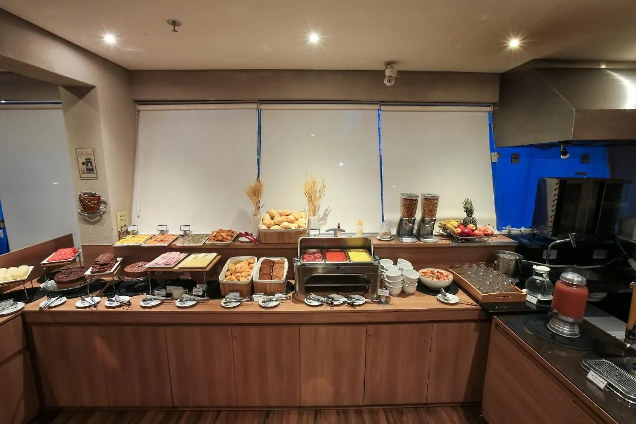 I5 Play Hotel أغواس كلاراس