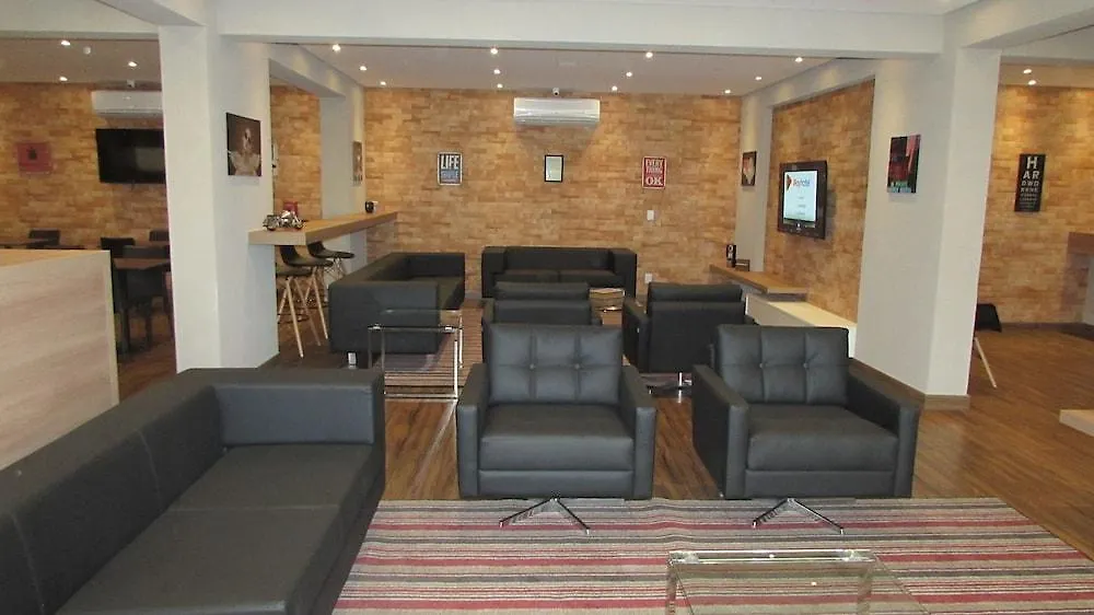I5 Play Hotel أغواس كلاراس