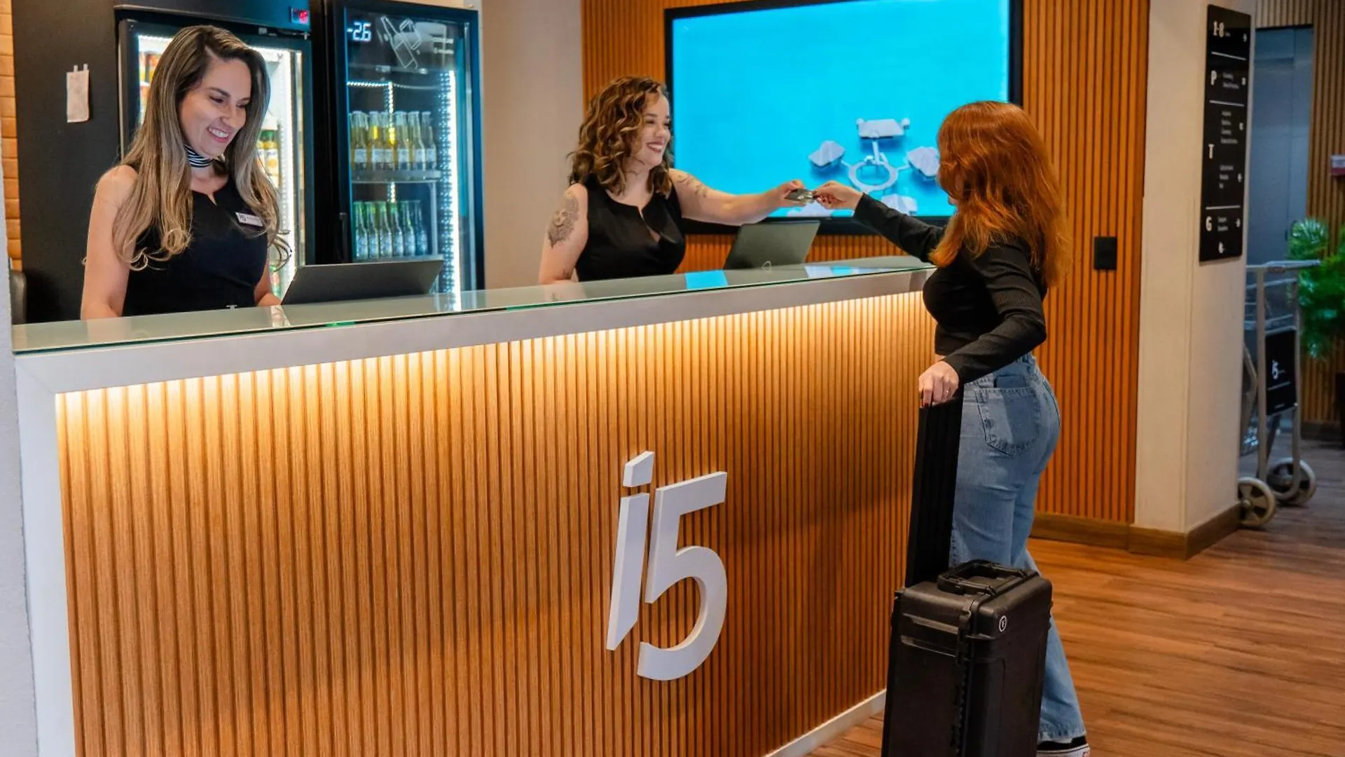 I5 Play Hotel أغواس كلاراس
